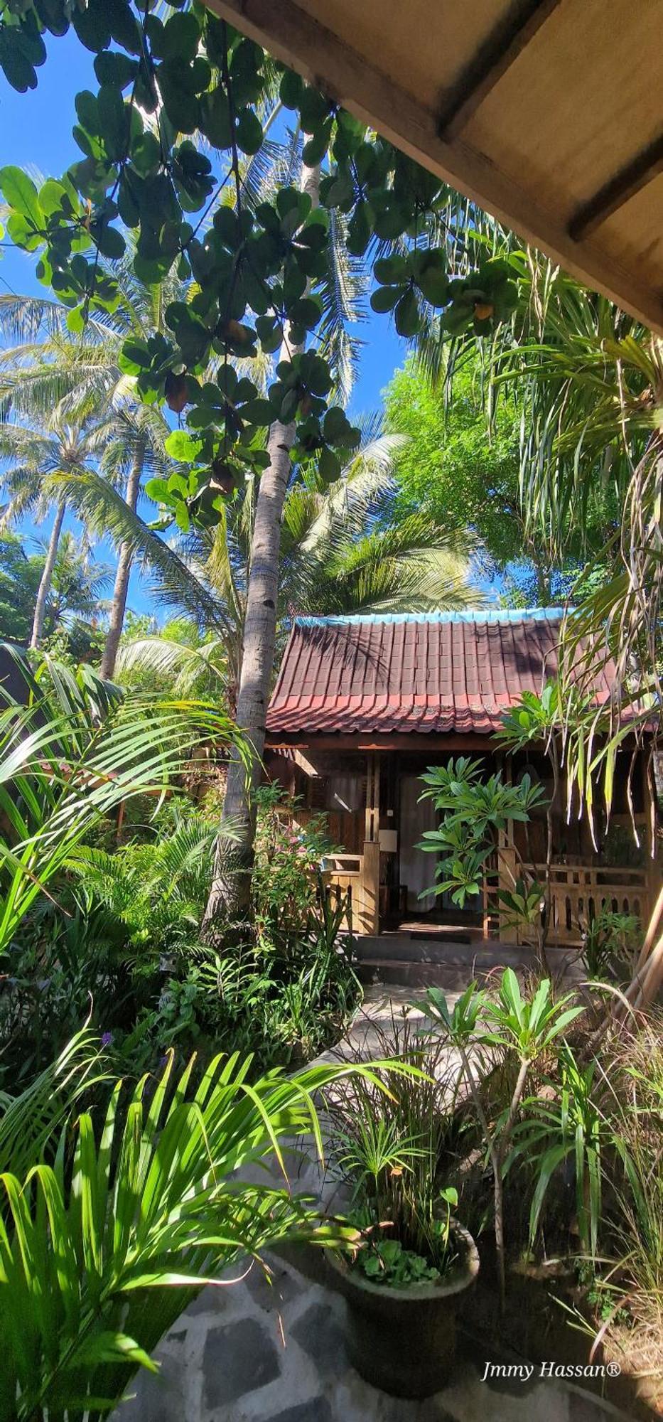 Villas Light House - Eco-Traditional Joglo Gili Trawangan Exterior photo